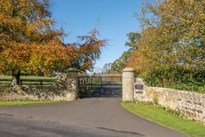 Photo 33- click for photo gallery